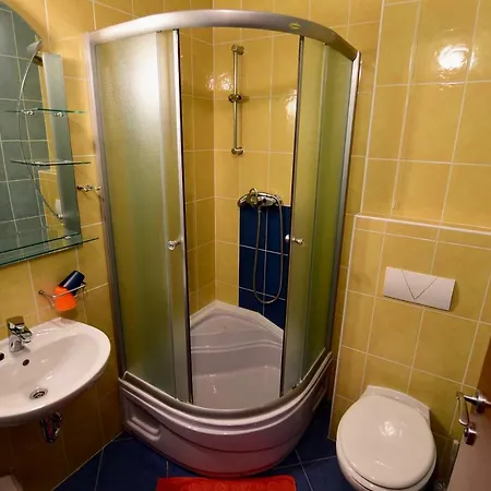 Konukevi Pansion Hrga