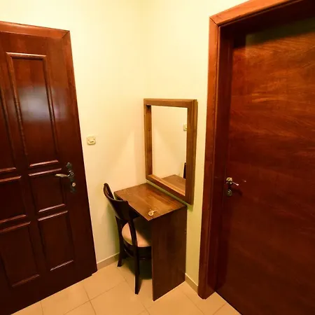 Konukevi Pansion Hrga 4*