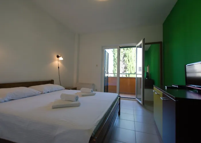 Pansion Hrga 4* Vodice