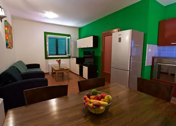 Pansion Hrga Gasthuis 4*