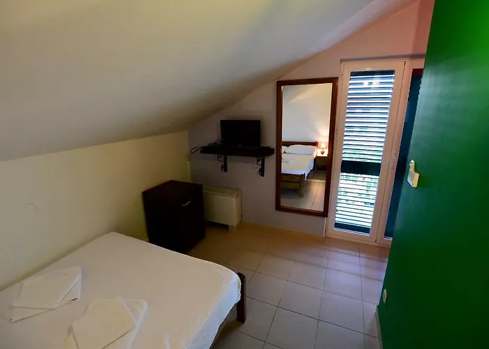 Pansion Hrga 4* Vodice